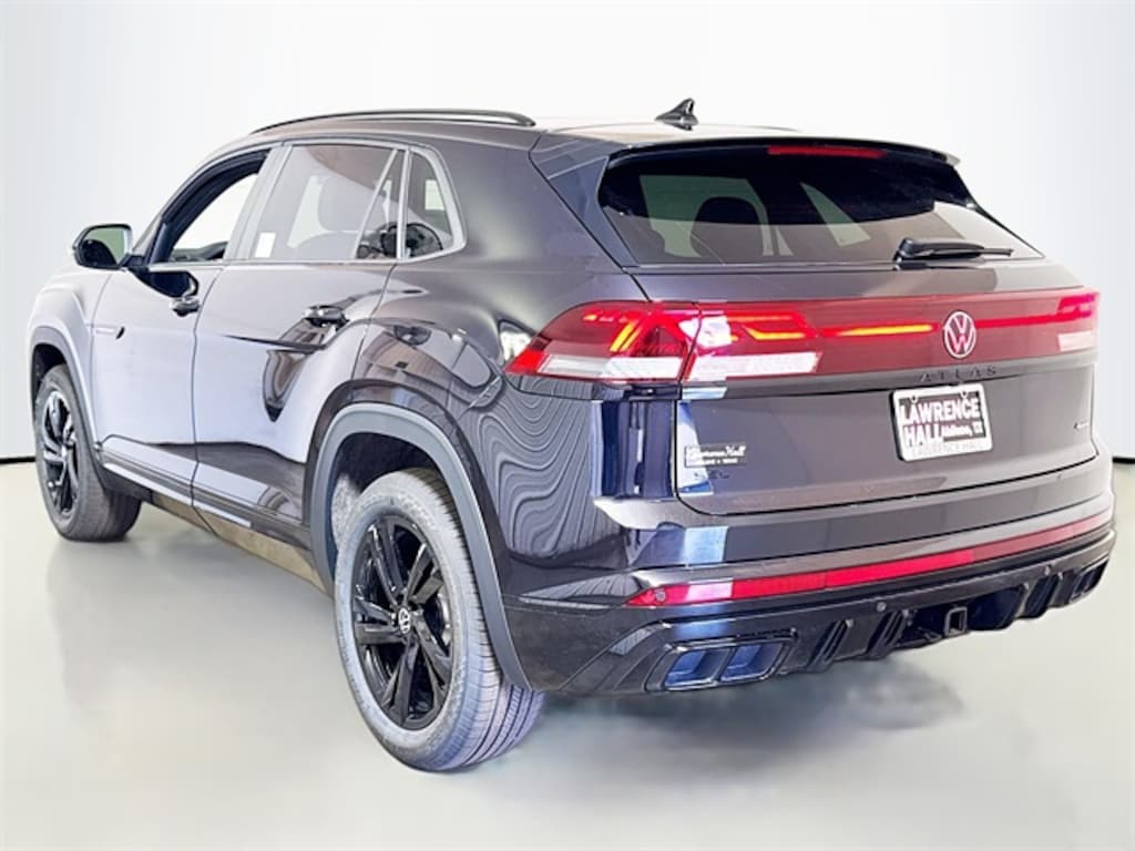 New 2025 Volkswagen Atlas Cross Sport 2.0T SEL R-Line Black SUV