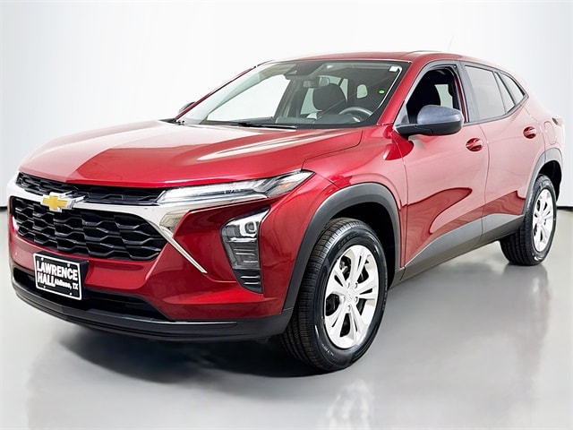 2024 Chevrolet Trax LS's photo