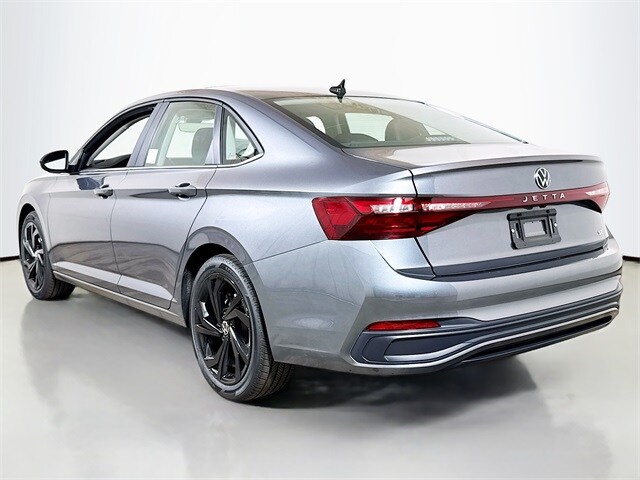 2025 Volkswagen Jetta 1.5T SE photo 3