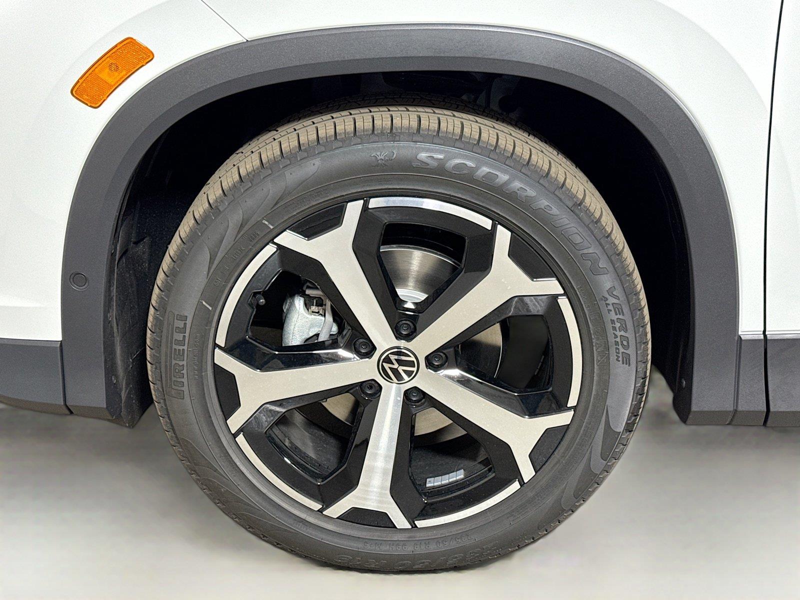 2026 Volkswagen Tiguan SE - Photo 17