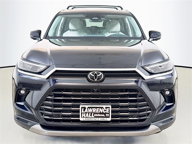 2024 Toyota Highlander Hybrid XLE photo 2