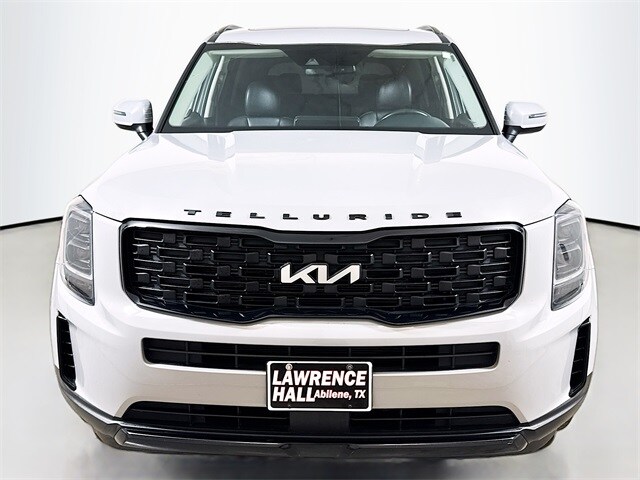 2022 Kia Telluride EX photo 2