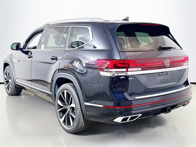 2026 Volkswagen Atlas SEL Premium R-Line photo 3