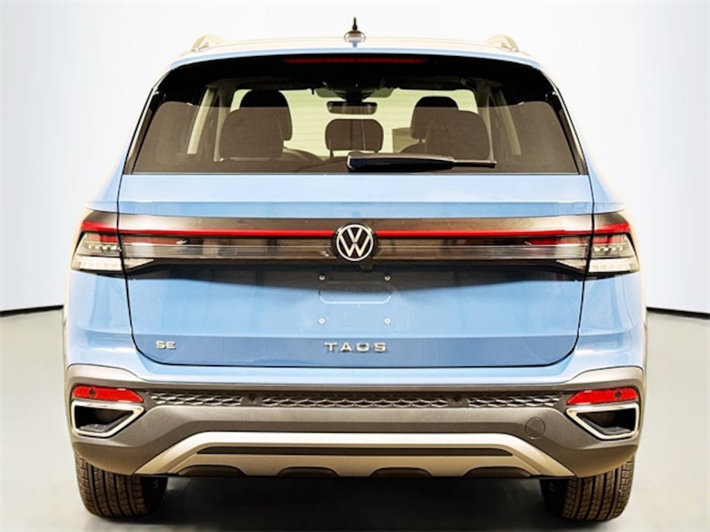 New 2026 Volkswagen Taos 1.5T SE SUV