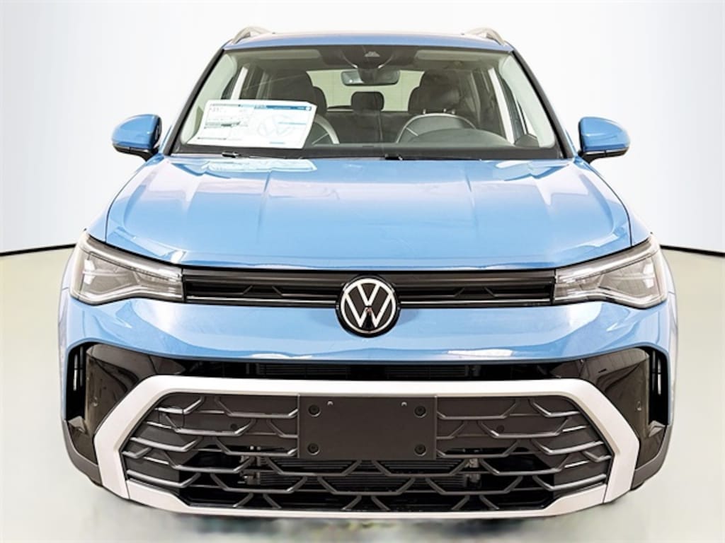 New 2026 Volkswagen Taos 1.5T SE SUV