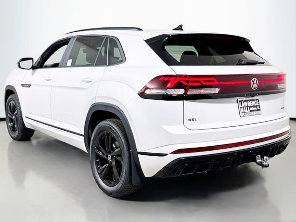 New 2026 Volkswagen Atlas Cross Sport 2.0T SEL R-Line Black SUV