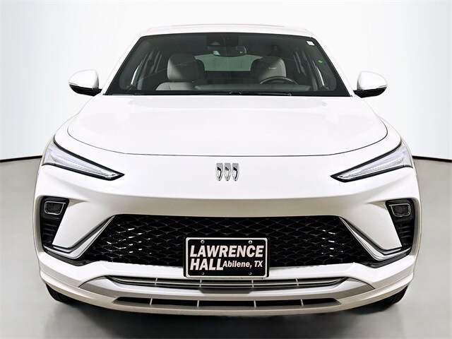 2025 Buick Envista Avenir photo 2