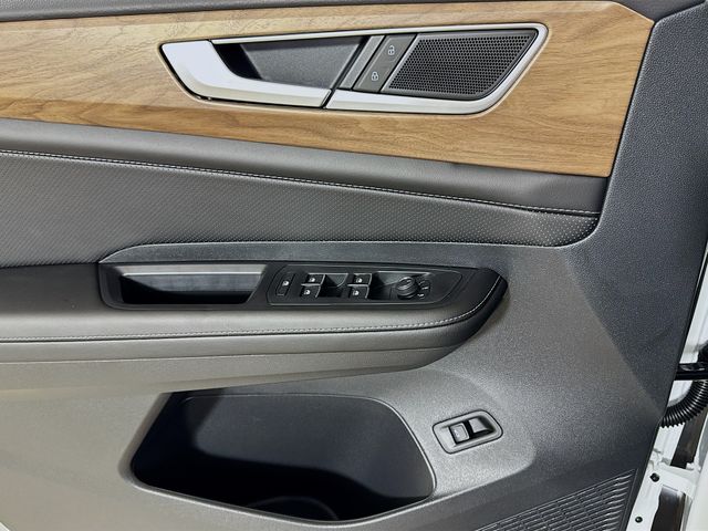 2026 Volkswagen Atlas SE w/Tech - Photo 16