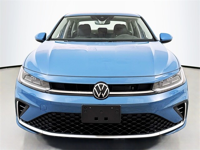 2025 Volkswagen Jetta 1.5T S photo 2