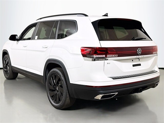 2026 Volkswagen Atlas SE Technology photo 3