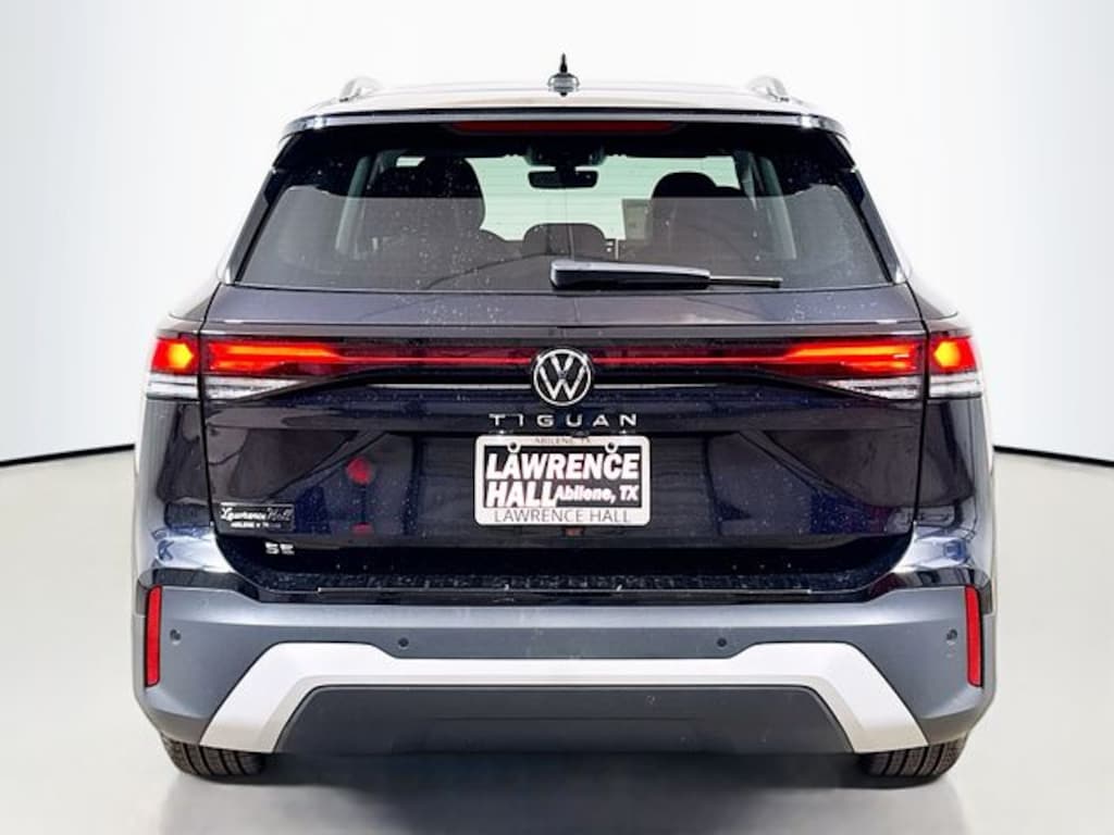New 2026 Volkswagen Tiguan 2.0T SE SUV