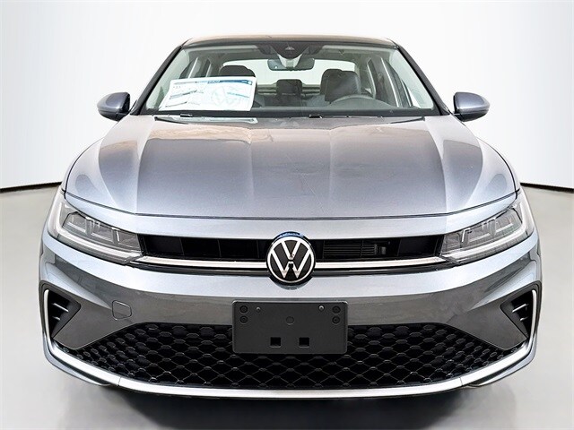 2025 Volkswagen Jetta 1.5T SE photo 2