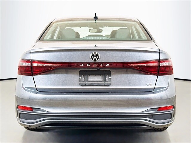 2025 Volkswagen Jetta 1.5T SE photo 4