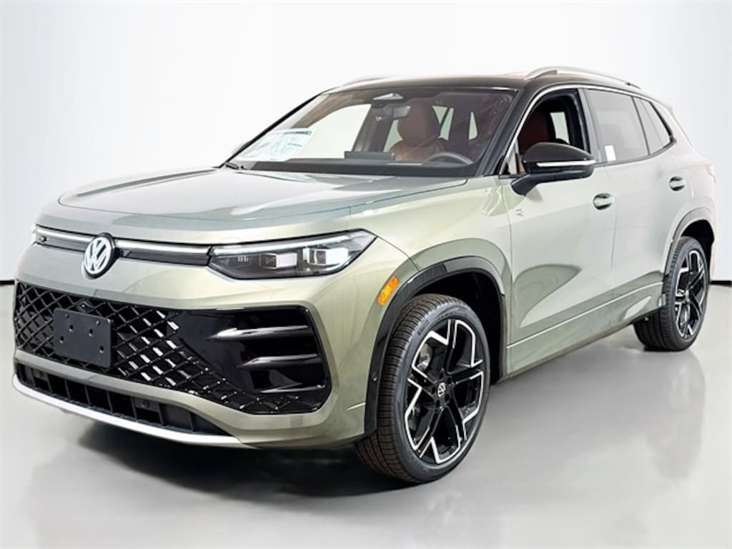 New 2026 Volkswagen Tiguan 2.0T SEL R-Line SUV