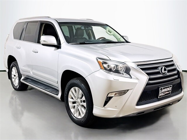 2017 Lexus GX 460 photo 3