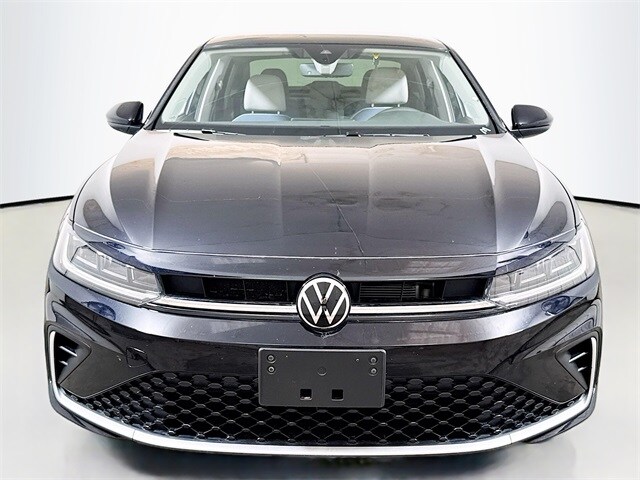 2025 Volkswagen Jetta 1.5T SE photo 2