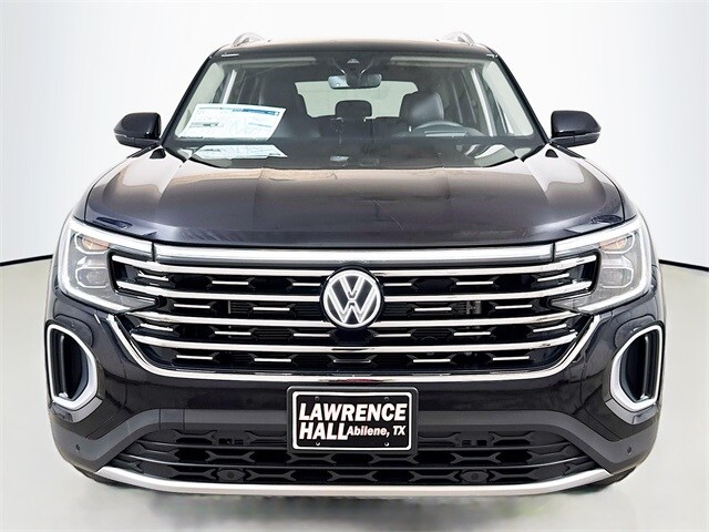 2026 Volkswagen Atlas SEL photo 2