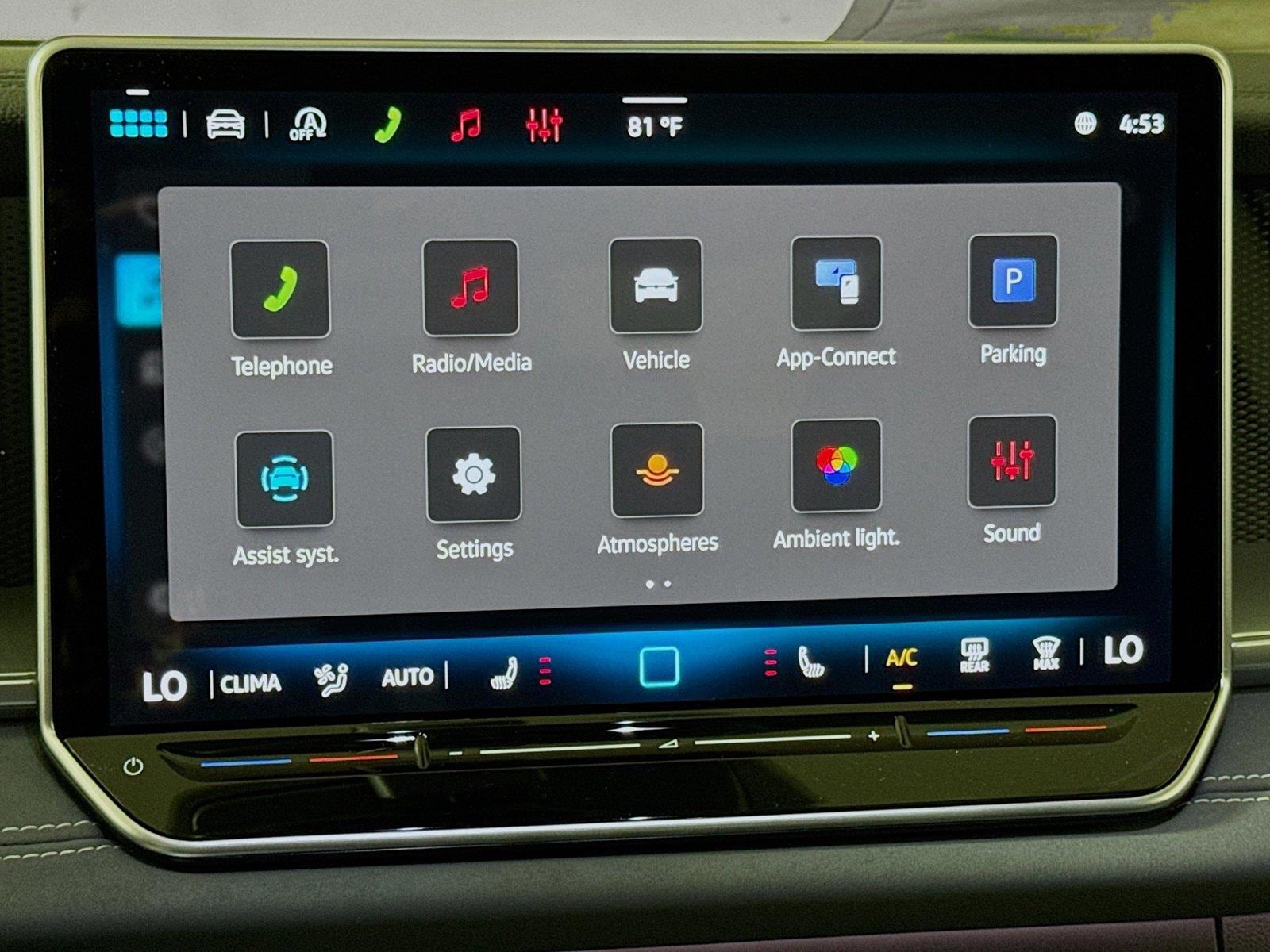 2026 Volkswagen Tiguan SE - Photo 7