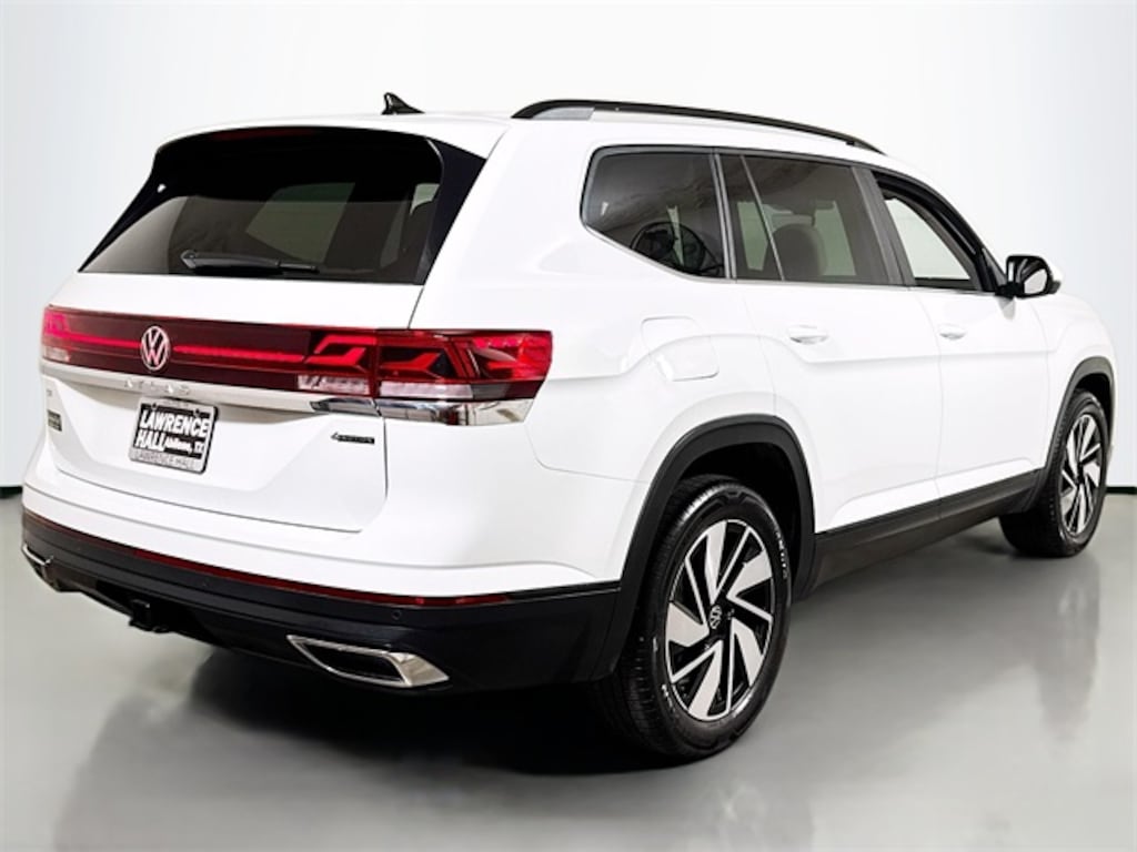 Used 2025 Volkswagen Atlas 2.0T SE w/Technology SUV