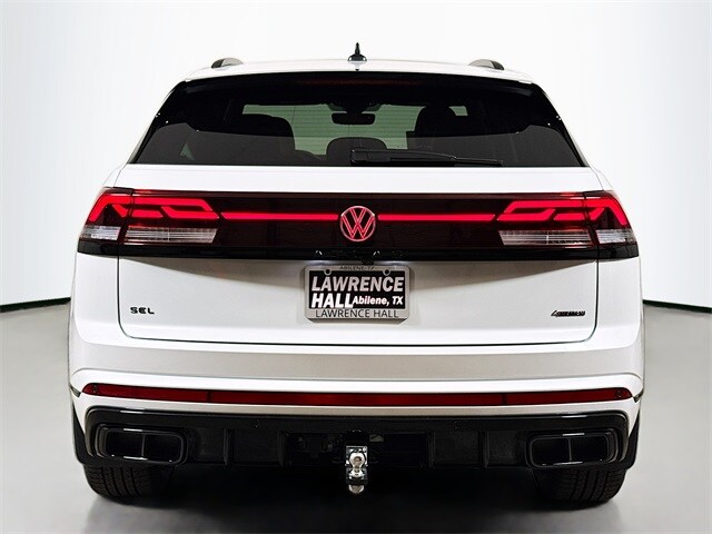 2026 Volkswagen Atlas Cross Sport SEL R-Line photo 4