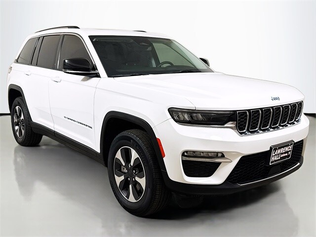 2024 Jeep Cherokee 4xe Base photo 3