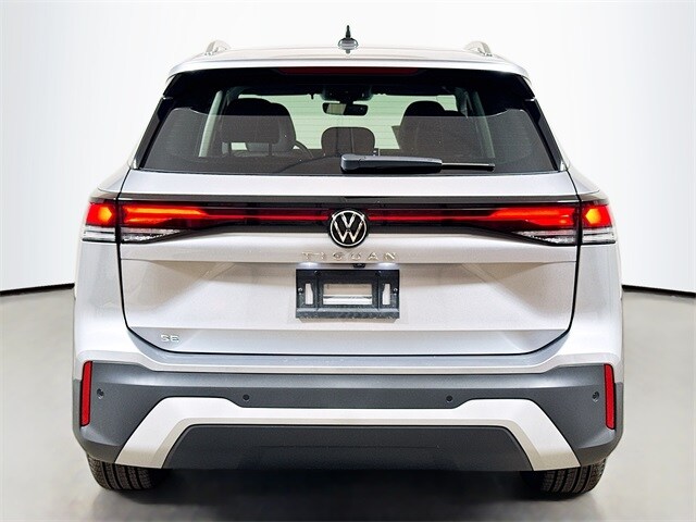 2025 Volkswagen Tiguan SE photo 4