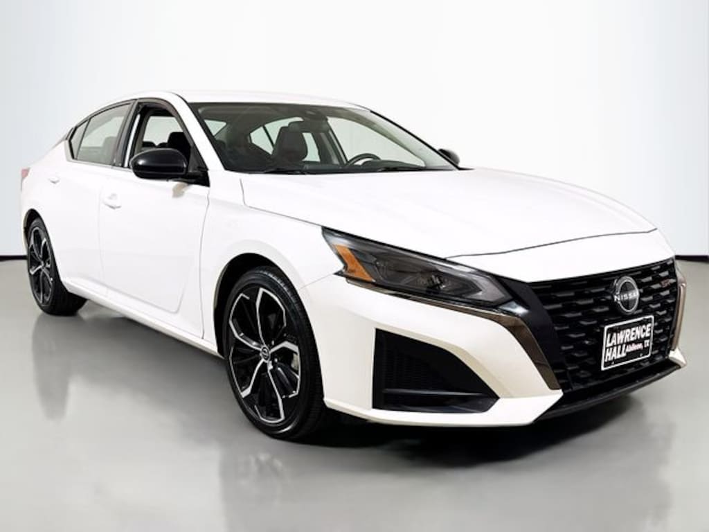Used 2024 Nissan Altima 2.5 SR Sedan