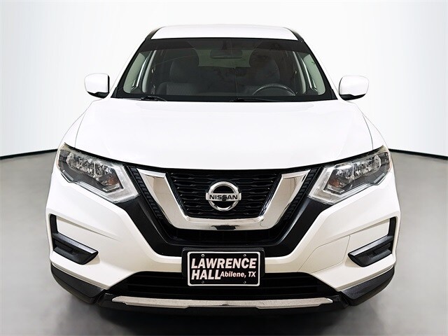 2017 Nissan Rogue S photo 2