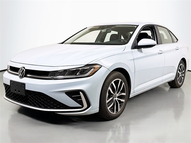 2025 Volkswagen Jetta SE's photo