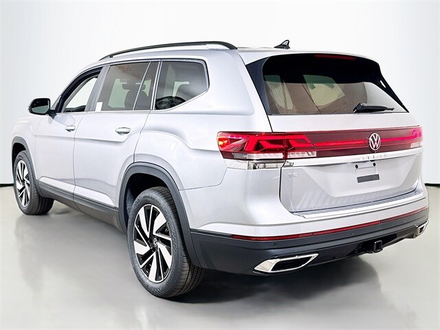 2026 Volkswagen Atlas SE Technology photo 3