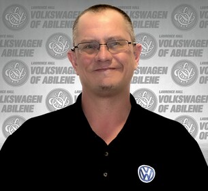 Staff member Jason Pena from ID_af5d778b26e3