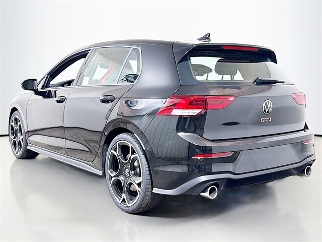 2026 Volkswagen Golf GTI Autobahn photo 2