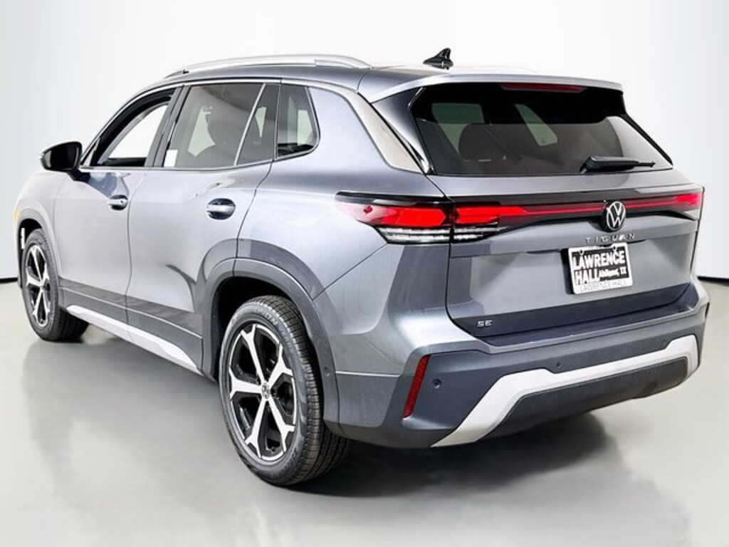 New 2026 Volkswagen Tiguan 2.0T SE SUV