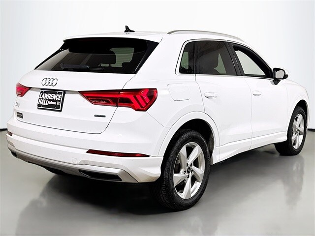 2021 Audi Q3 40 TFSI Premium photo 4