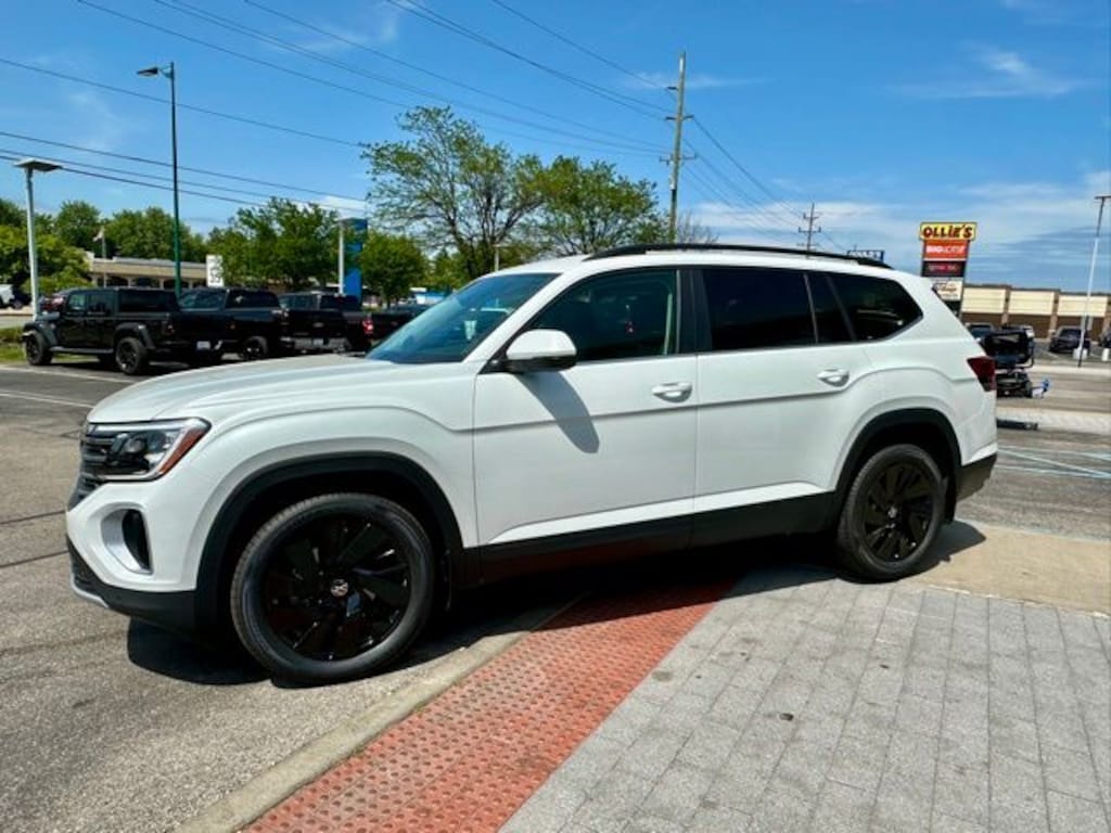 New 2026 Volkswagen Atlas 2.0T SE w/Technology SUV