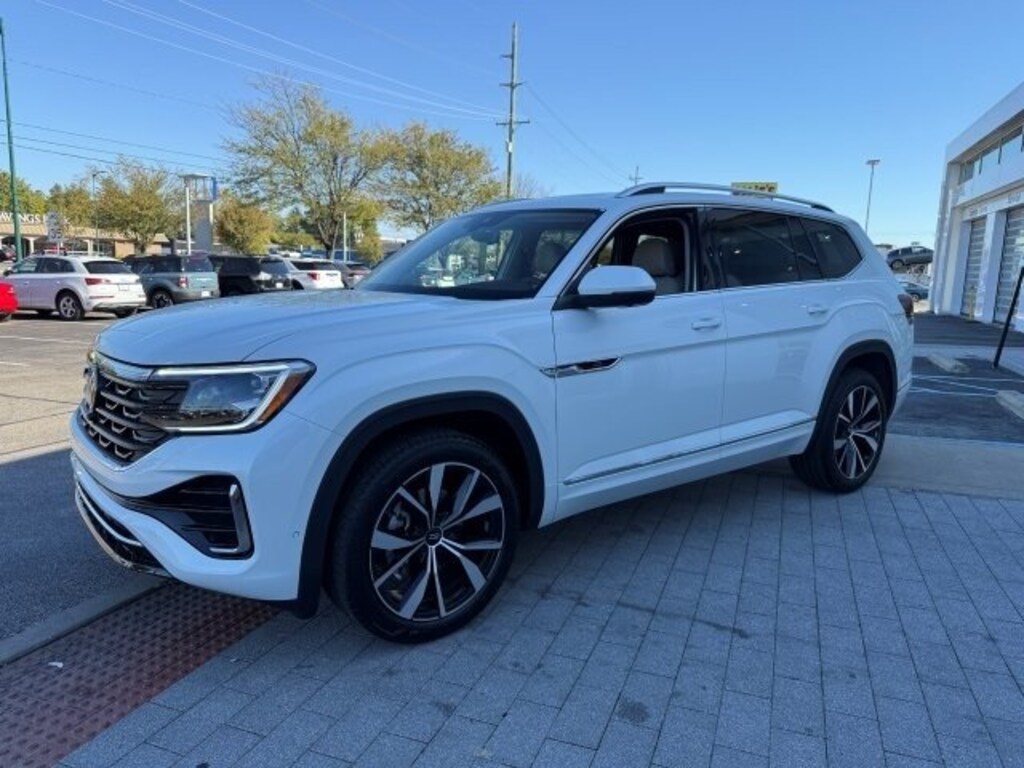 New 2026 Volkswagen Atlas 2.0T SEL Premium R-Line SUV