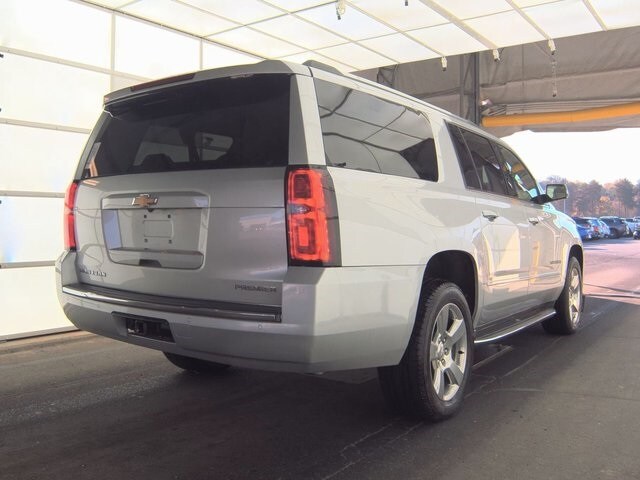 2020 Chevrolet Suburban Premier photo 2