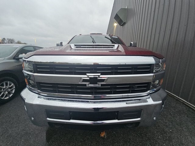 2017 Chevrolet Silverado 2500HD LTZ photo 3