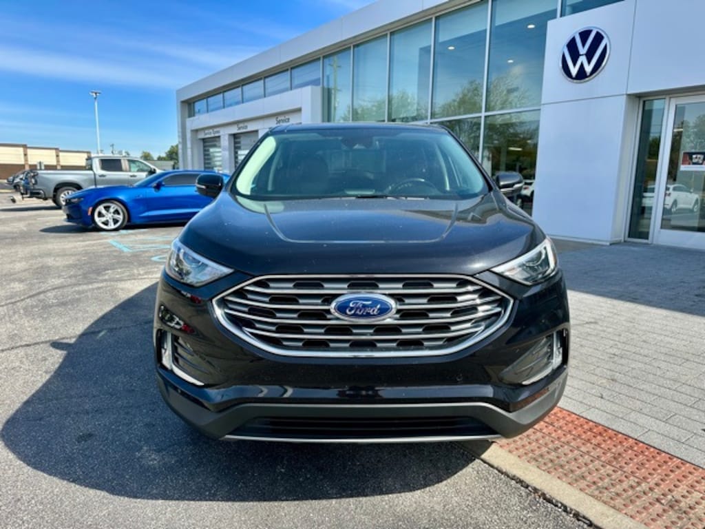 Used 2024 Ford Edge Titanium SUV
