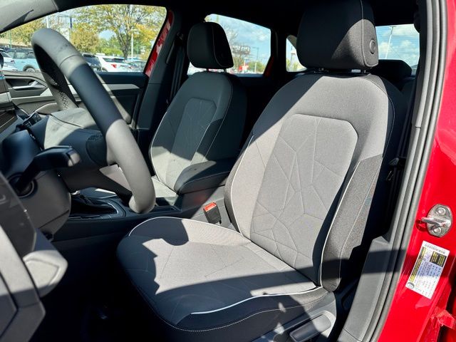 2026 Volkswagen Jetta Sport - Photo 13