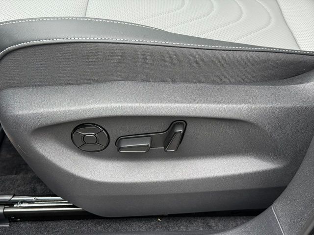 2026 Volkswagen Tiguan SE R-LINE BLACK - Photo 12
