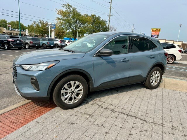 2023 Ford Escape Active photo 2