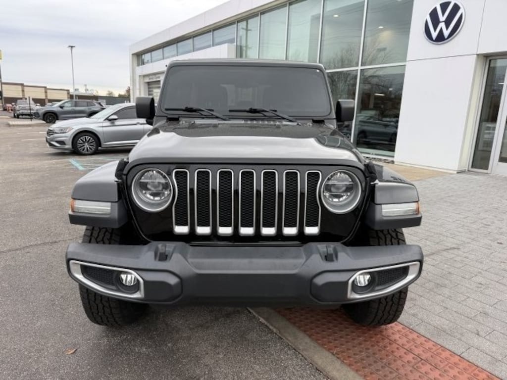 Used 2018 Jeep Wrangler Unlimited Sahara 4x4 SUV