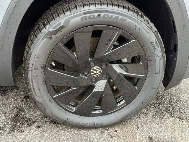 2026 Volkswagen Atlas SE w/Tech - Photo 7