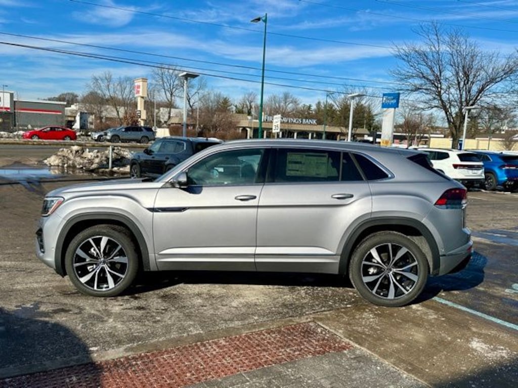 New 2025 Volkswagen Atlas Cross Sport 2.0T SEL Premium R-Line SUV