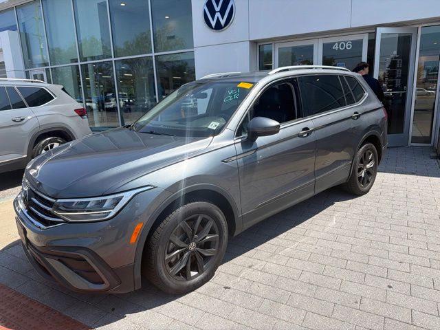3VVNB7AX7RM153684