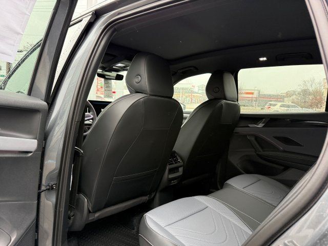 2026 Volkswagen Tiguan SE R-LINE BLACK - Photo 15