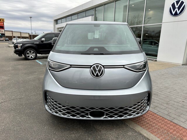 2025 Volkswagen ID. Buzz Pro S photo 2