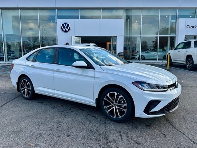 2026 Volkswagen Jetta Sport's photo