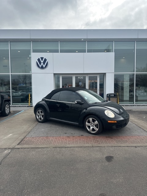 Used 2007 Volkswagen New Beetle 2.5 with VIN 3VWSF31Y97M403864 for sale in Clarksville, IN